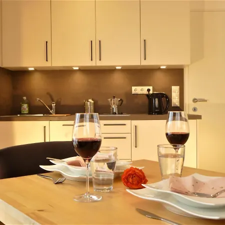 아파트 Cozy Mountain View With Terrace And Garden *